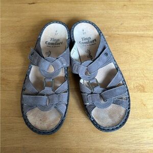 Finn Comfort Sandals